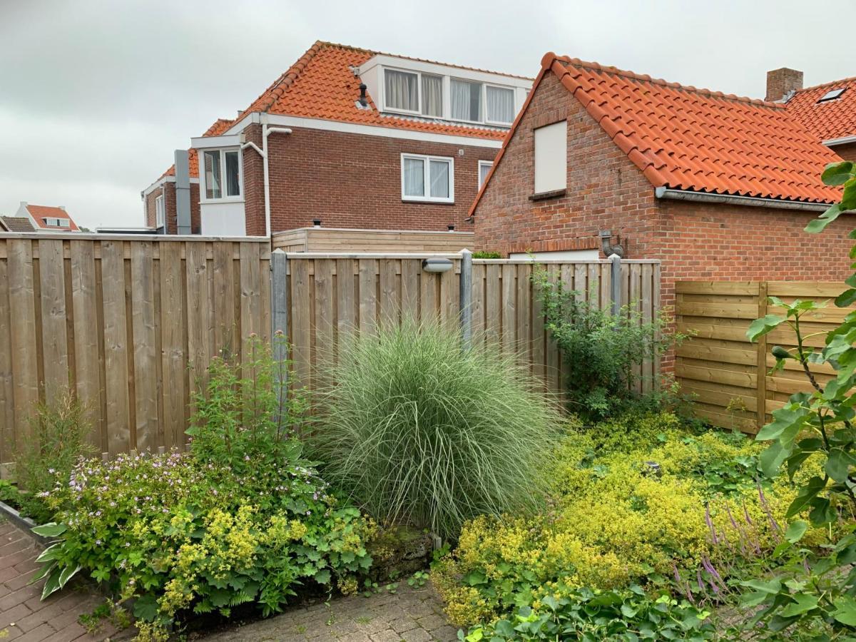 Volledig Gerenoveerd-Studio Aan Het Strand Zoutelande Bagian luar foto